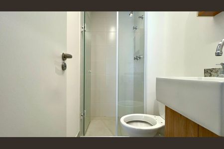Studio à venda com 26m², 1 quarto e sem vaga Studio à venda com 26m², 1 quarto e sem vagaBanheiro