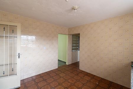 Casa à venda com 400m², 2 quartos e 2 vagas Casa à venda com 400m², 2 quartos e 2 vagasCozinha