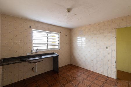 Cozinha de casa à venda com 2 quartos, 400m² em Cidade Antônio Estêvão de Carvalho, São Paulo
