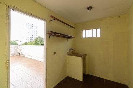 Casa à venda com 400m², 2 quartos e 2 vagas Casa à venda com 400m², 2 quartos e 2 vagasÁrea de Serviço