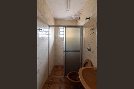 Casa à venda com 400m², 2 quartos e 2 vagas Casa à venda com 400m², 2 quartos e 2 vagasBanheiro