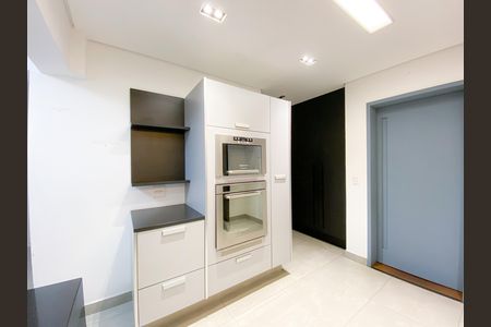Apartamento à venda com 118m², 3 quartos e 2 vagas Apartamento à venda com 118m², 3 quartos e 2 vagasCozinha