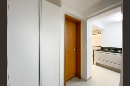 Apartamento à venda com 118m², 3 quartos e 2 vagas Apartamento à venda com 118m², 3 quartos e 2 vagasÁrea de Serviço