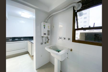 Apartamento à venda com 118m², 3 quartos e 2 vagas Apartamento à venda com 118m², 3 quartos e 2 vagasÁrea de Serviço