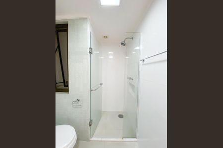 Apartamento à venda com 118m², 3 quartos e 2 vagas Apartamento à venda com 118m², 3 quartos e 2 vagasBanheiro Suíte