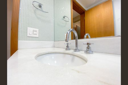 Apartamento à venda com 118m², 3 quartos e 2 vagas Apartamento à venda com 118m², 3 quartos e 2 vagasBanheiro Social