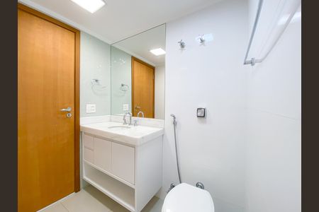 Apartamento à venda com 118m², 3 quartos e 2 vagas Apartamento à venda com 118m², 3 quartos e 2 vagasBanheiro Social