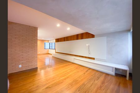 Apartamento à venda com 118m², 3 quartos e 2 vagas Apartamento à venda com 118m², 3 quartos e 2 vagasSala