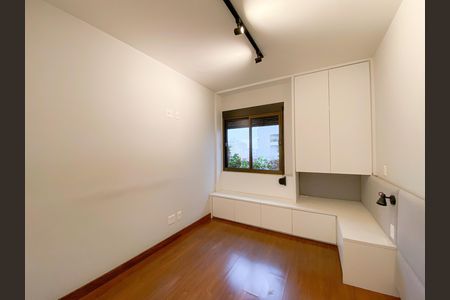 Apartamento à venda com 118m², 3 quartos e 2 vagas Apartamento à venda com 118m², 3 quartos e 2 vagasSuíte