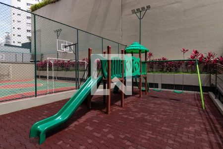 Apartamento à venda com 118m², 3 quartos e 2 vagas Apartamento à venda com 118m², 3 quartos e 2 vagasÁrea Comum