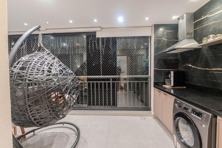 Apartamento à venda com 77m², 2 quartos e 1 vaga Apartamento à venda com 77m², 2 quartos e 1 vagaSacada