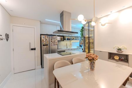 Apartamento à venda com 77m², 2 quartos e 1 vaga Apartamento à venda com 77m², 2 quartos e 1 vagaCozinha