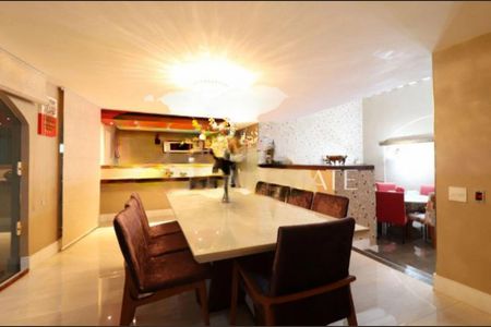 Casa à venda com 5 quartos, 759m² em Chácara Flora, São Paulo