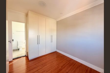 Apartamento para alugar com 108m², 3 quartos e 2 vagasSuíte 2