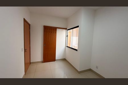 Casa à venda com 110m², 3 quartos e 2 vagasSuíte