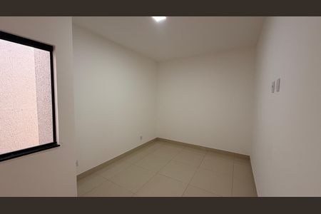 Casa à venda com 110m², 3 quartos e 2 vagasSuíte