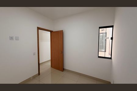 Casa à venda com 110m², 3 quartos e 2 vagasquarto1