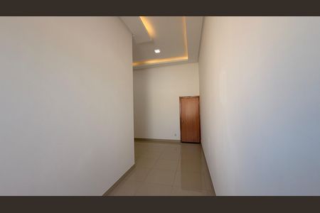 Casa à venda com 110m², 3 quartos e 2 vagasSala