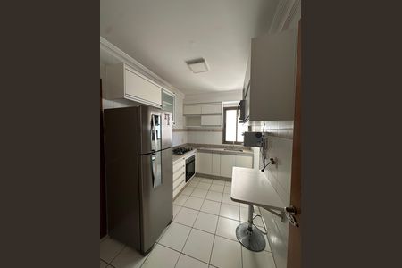 Cozinha de apartamento à venda com 3 quartos, 88m² em Setor Bueno, Goiânia