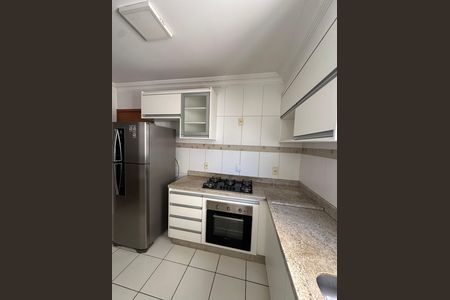 Cozinha de apartamento à venda com 3 quartos, 88m² em Setor Bueno, Goiânia