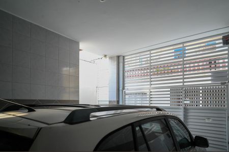 Garagem de casa à venda com 3 quartos, 100m² em Vila Moraes, São Paulo
