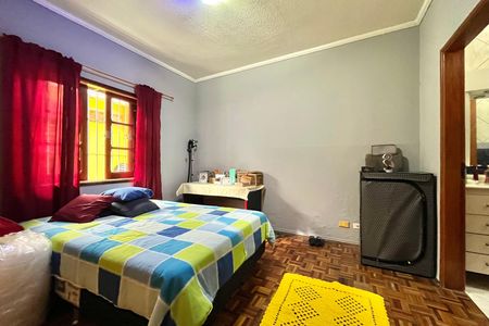 Casa à venda com 185m², 3 quartos e 2 vagasSuite