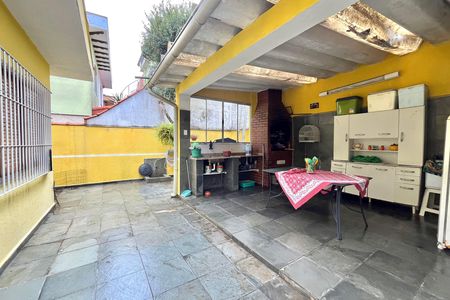 Casa à venda com 185m², 3 quartos e 2 vagasChurrasqueira
