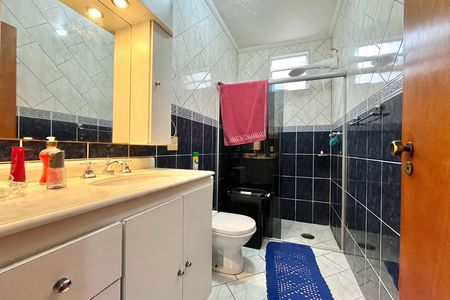 Casa à venda com 185m², 3 quartos e 2 vagasBanheiro da Suíte