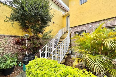 Casa à venda com 185m², 3 quartos e 2 vagasÁrea externa