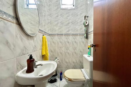 Casa à venda com 185m², 3 quartos e 2 vagasLavabo