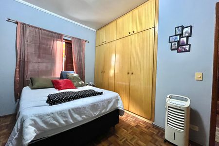Casa à venda com 185m², 3 quartos e 2 vagasQuarto 2
