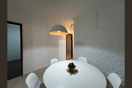 Casa para alugar com 165m², 3 quartos e 2 vagas Casa para alugar com 165m², 3 quartos e 2 vagasSala 2