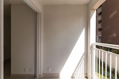 Varanda de apartamento para alugar com 2 quartos, 35m² em Parque Industrial Tomas Edson, São Paulo