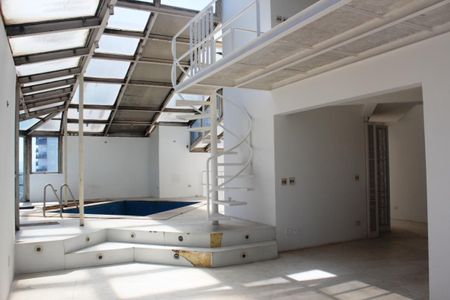 Apartamento à venda com 642m², 3 quartos e 6 vagas Apartamento à venda com 642m², 3 quartos e 6 vagasÁrea comum
