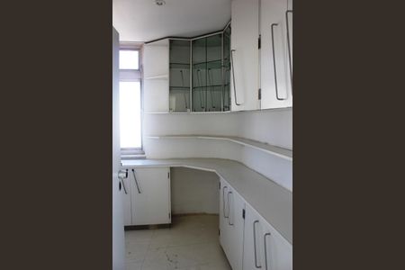 Apartamento à venda com 642m², 3 quartos e 6 vagas Apartamento à venda com 642m², 3 quartos e 6 vagasÁrea comum