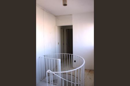 Apartamento à venda com 642m², 3 quartos e 6 vagas Apartamento à venda com 642m², 3 quartos e 6 vagasCorredor