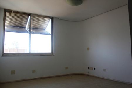 Apartamento à venda com 642m², 3 quartos e 6 vagas Apartamento à venda com 642m², 3 quartos e 6 vagasQuarto 2