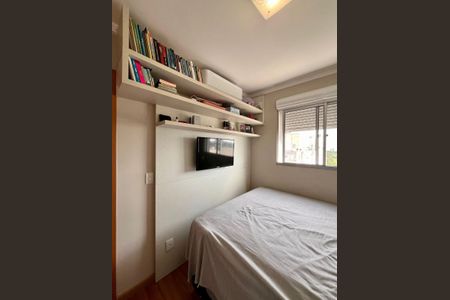 Quarto de apartamento para alugar com 2 quartos, 48m² em Morro Santana, Porto Alegre