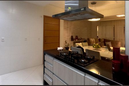 Apartamento para alugar com 128m², 3 quartos e 2 vagasCozinha 
