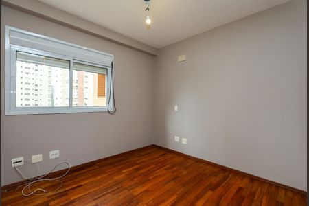 Apartamento à venda com 240m², 3 quartos e 4 vagas Apartamento à venda com 240m², 3 quartos e 4 vagasSuíte 2