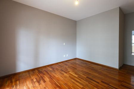 Apartamento à venda com 240m², 3 quartos e 4 vagas Apartamento à venda com 240m², 3 quartos e 4 vagasSuíte 1