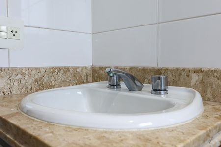 Apartamento à venda com 240m², 3 quartos e 4 vagas Apartamento à venda com 240m², 3 quartos e 4 vagasBanheiro da Suíte 2