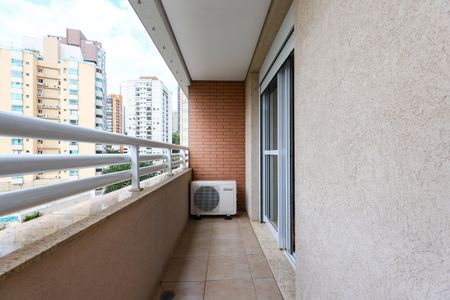 Apartamento à venda com 240m², 3 quartos e 4 vagas Apartamento à venda com 240m², 3 quartos e 4 vagasSuíte 1
