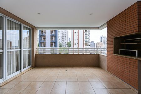 Apartamento à venda com 240m², 3 quartos e 4 vagas Apartamento à venda com 240m², 3 quartos e 4 vagasVaranda da Sala