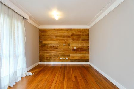 Apartamento à venda com 240m², 3 quartos e 4 vagas Apartamento à venda com 240m², 3 quartos e 4 vagasSala