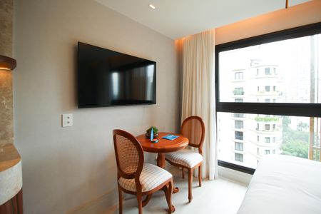 Banheiro de kitnet/studio à venda com 1 quarto, 22m² em Indianópolis, São Paulo