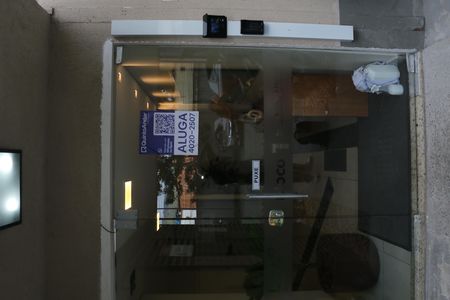Apartamento para alugar com 47m², 2 quartos e 1 vagafoto da placa instalada