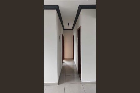 Corredor de apartamento para alugar com 3 quartos, 70m² em Granada, Uberlândia