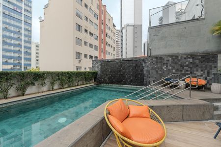 Studio para alugar com 42m², 1 quarto e sem vaga Studio para alugar com 42m², 1 quarto e sem vagaÁrea comum - Piscina