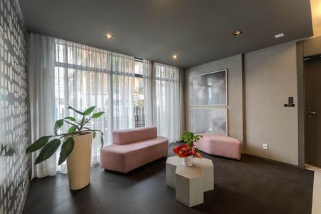 Studio para alugar com 42m², 1 quarto e sem vaga Studio para alugar com 42m², 1 quarto e sem vagaHall de entrada